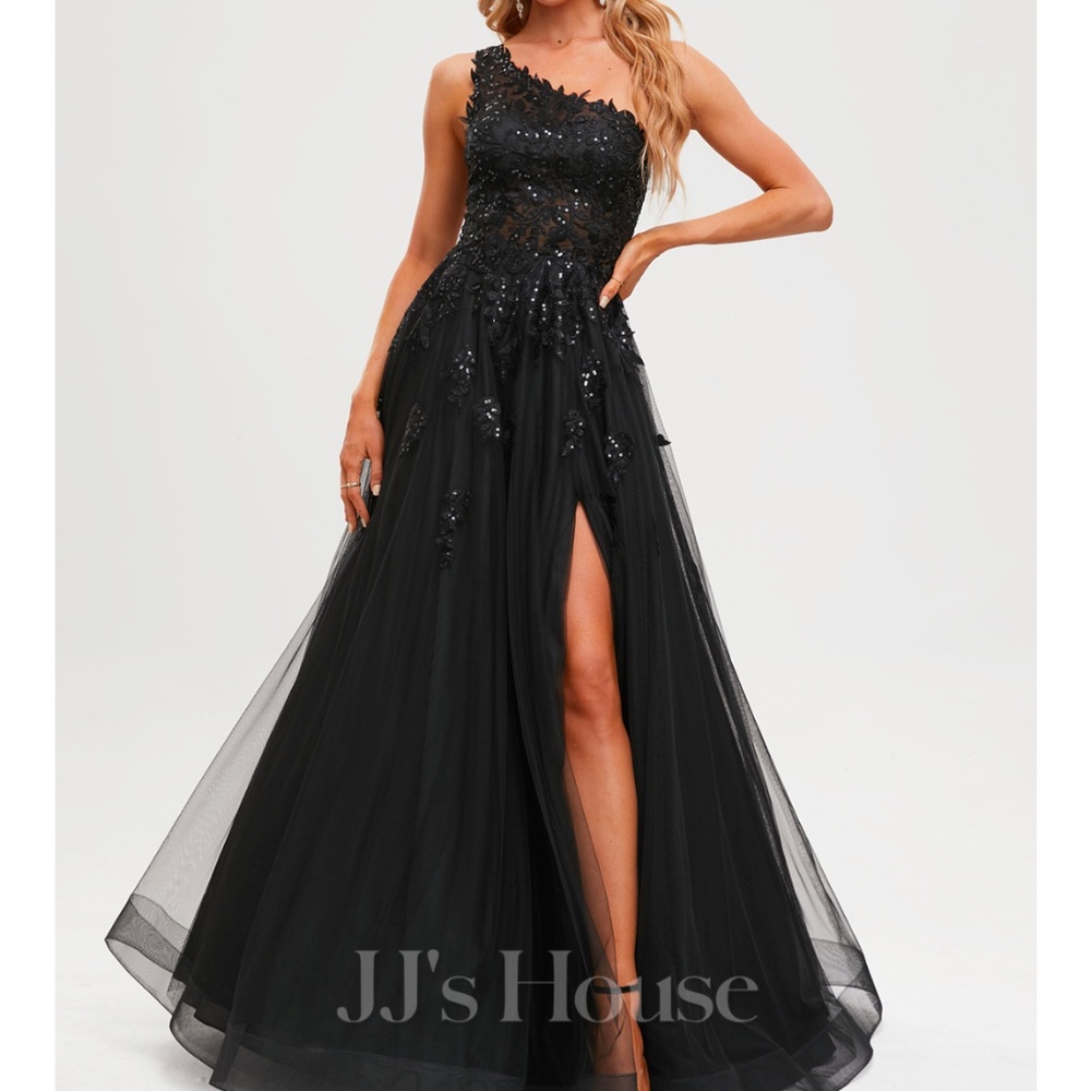 NWT Woman Formal Long Dress, Size 12